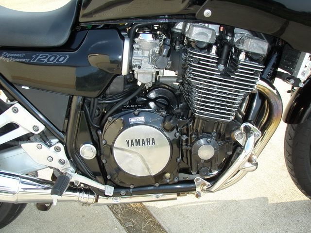 Купить мотоцикл Yamaha XJR1200R 1996 фото 15